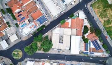 Prefeitura de Patos conclui recapeamento da Avenida Floriano Peixoto e rotat�ria do antigo terminal rodovi�rio